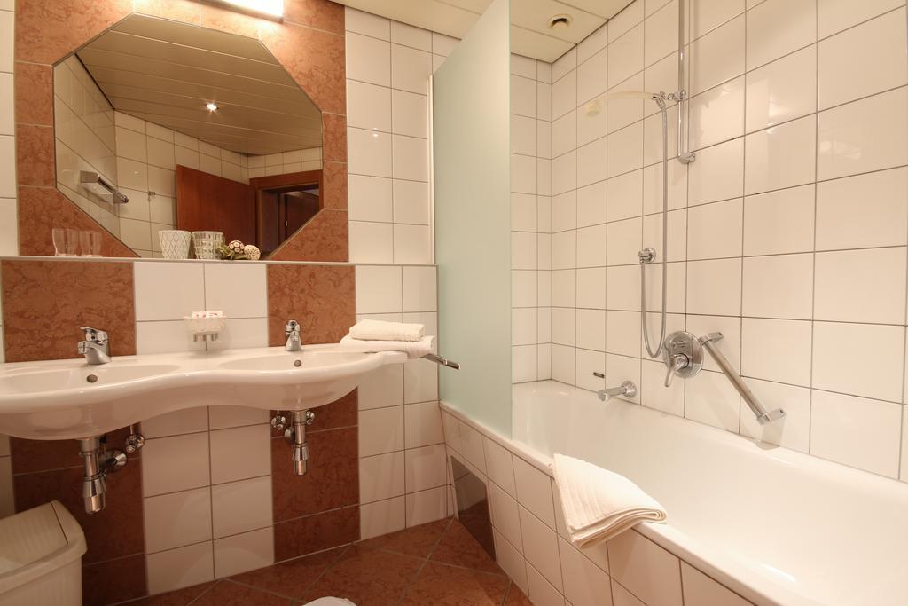 Hotel Gasthof Neuner Имст Экстерьер фото
